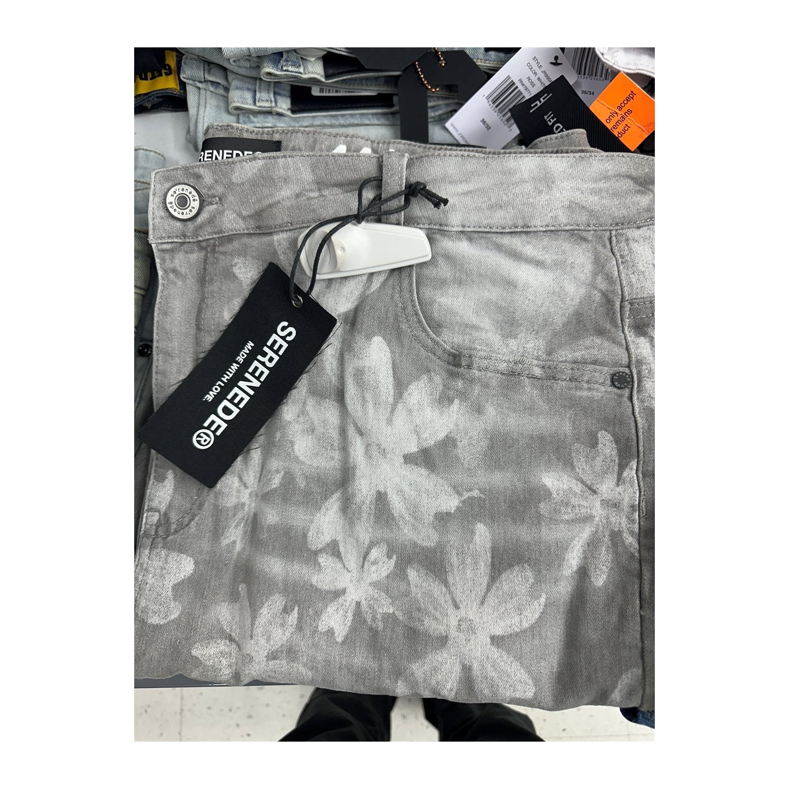Serenede "Sakura" Jean — Stone Grey Floral
